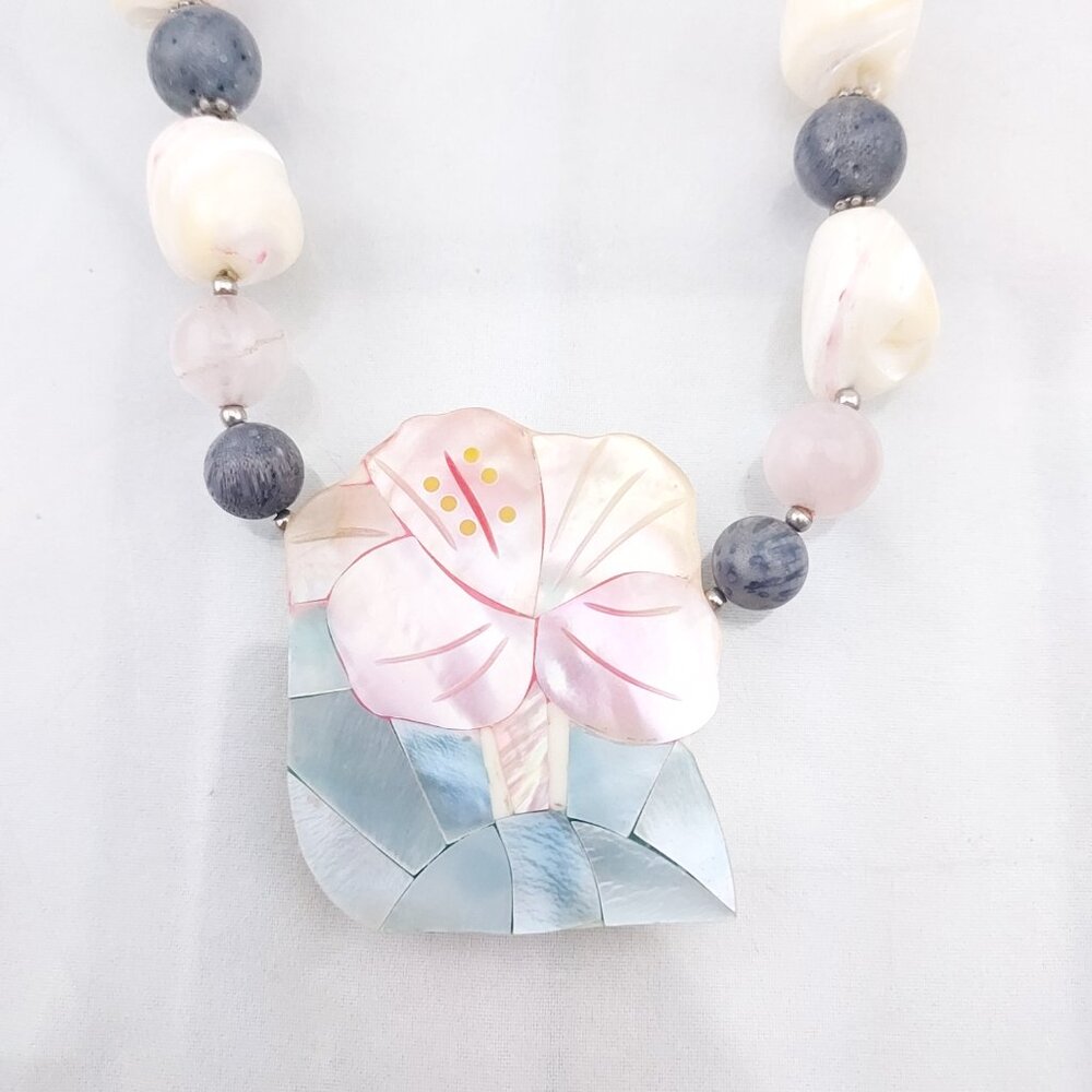 Vintage Lee Sands Mother Pearl Inlay Pink Flower Necklace Bead Floral Pendant